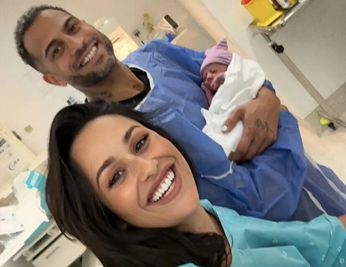 Lowê nasceu esta terça feira e é a segunda filho da atriz Rita Pereira, fruto da relação com Guillaume Lalung