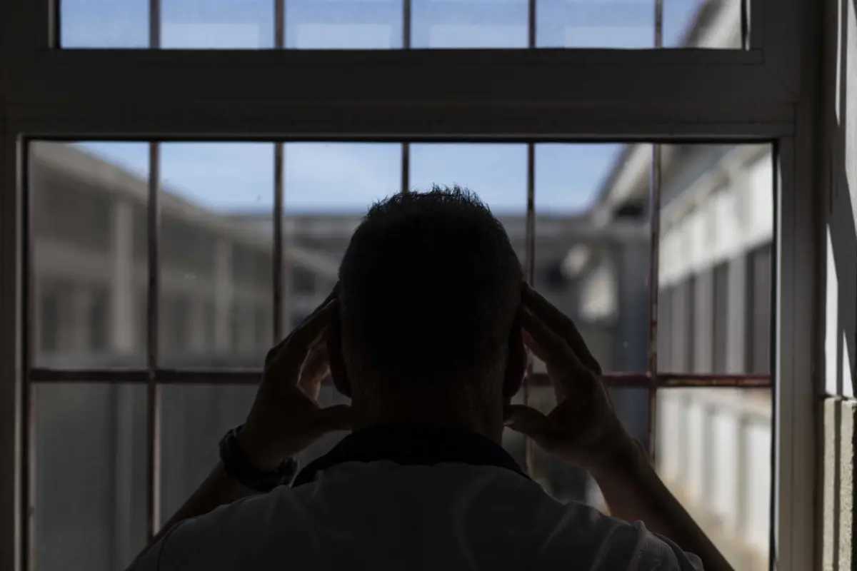 Suspeito foi apanhado a passar droga a um recluso na cadeia de Setúbal