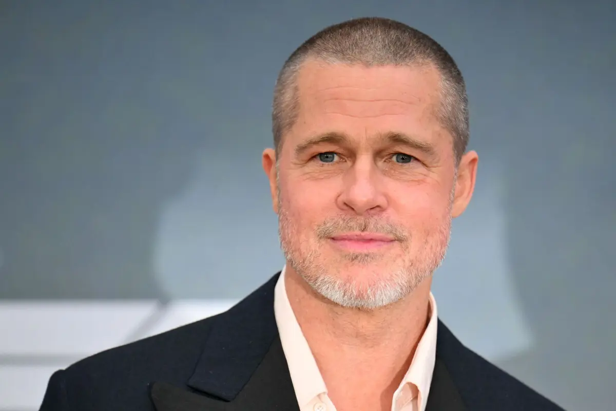 Brad Pitt é o mais velho de três irmãos