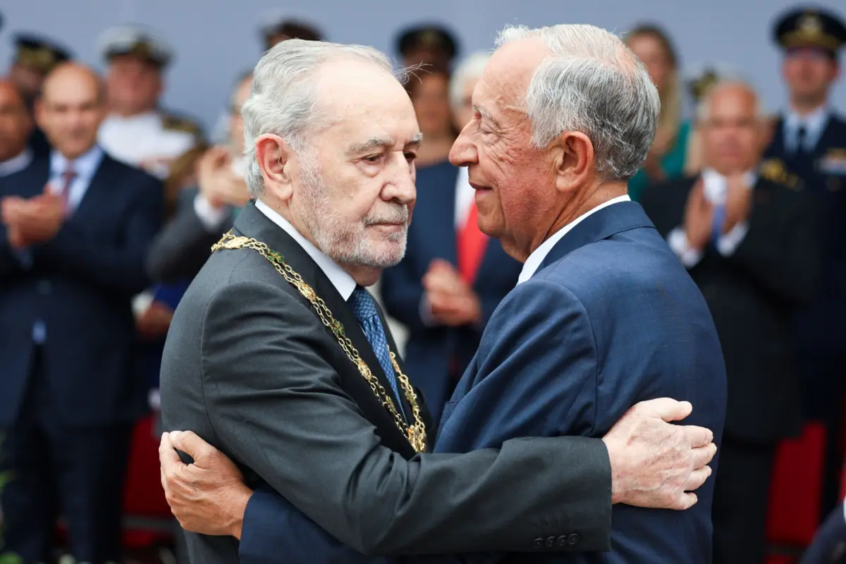 Ramalho Eanes recebeu o grande-colar da Ordem Militar de Avis