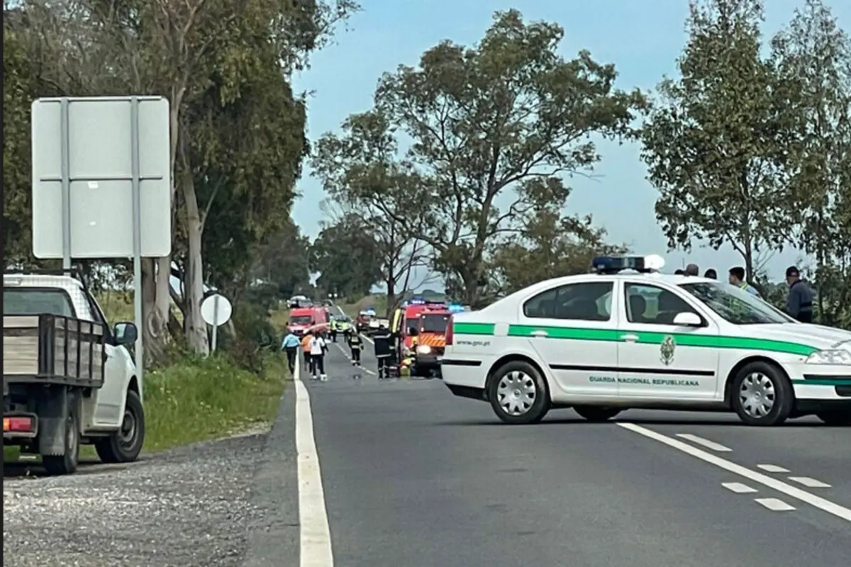 EN2 está cortada na zona do acidente