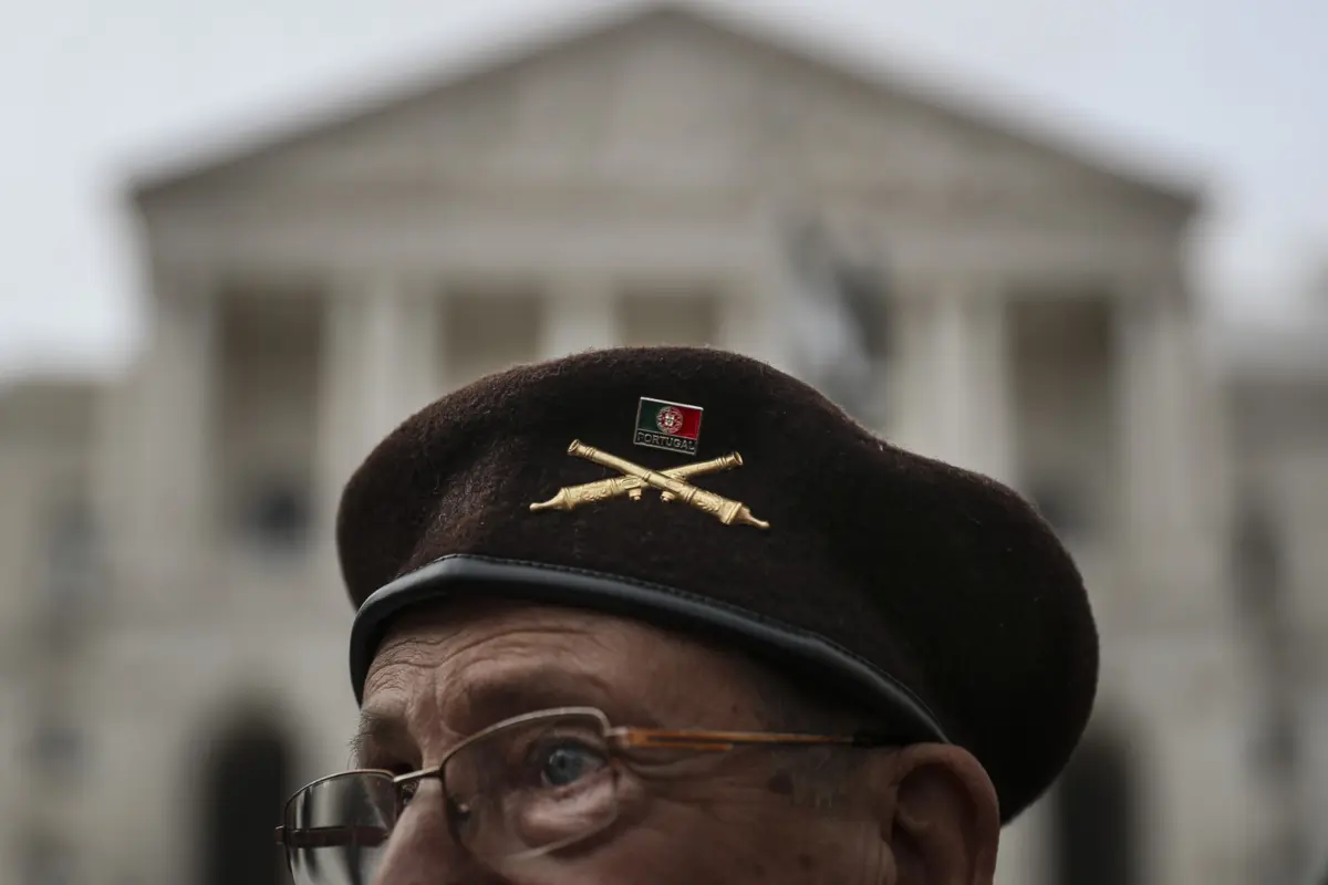 Medida deverá beneficiar 300 mil ex-combatentes