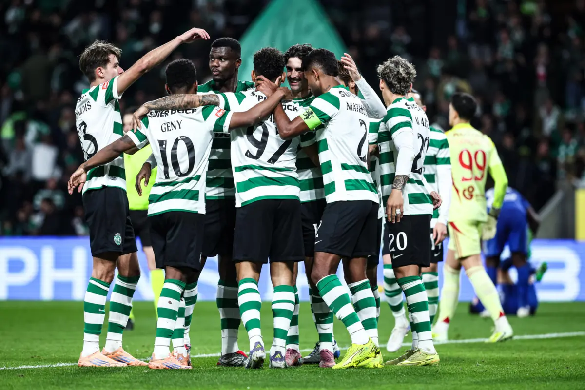 Leões procuram manter a perseguição aos dragões