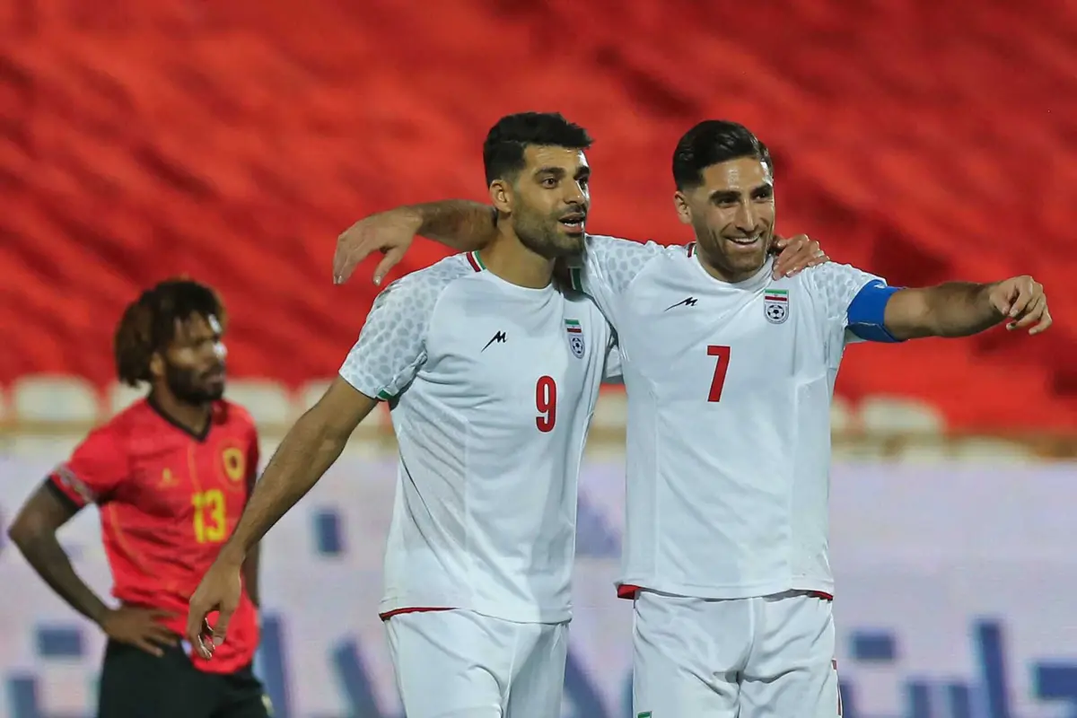 Mehdi Taremi em jogo pela seleção iraniana.