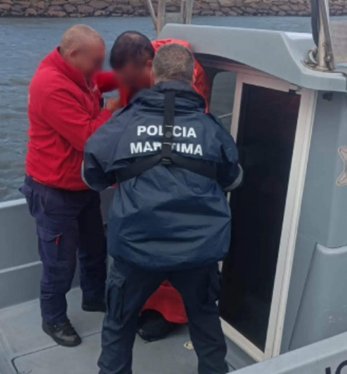 Imagem de contexto do artigo Resgatado jovem que caiu à água na ria de Aveiro