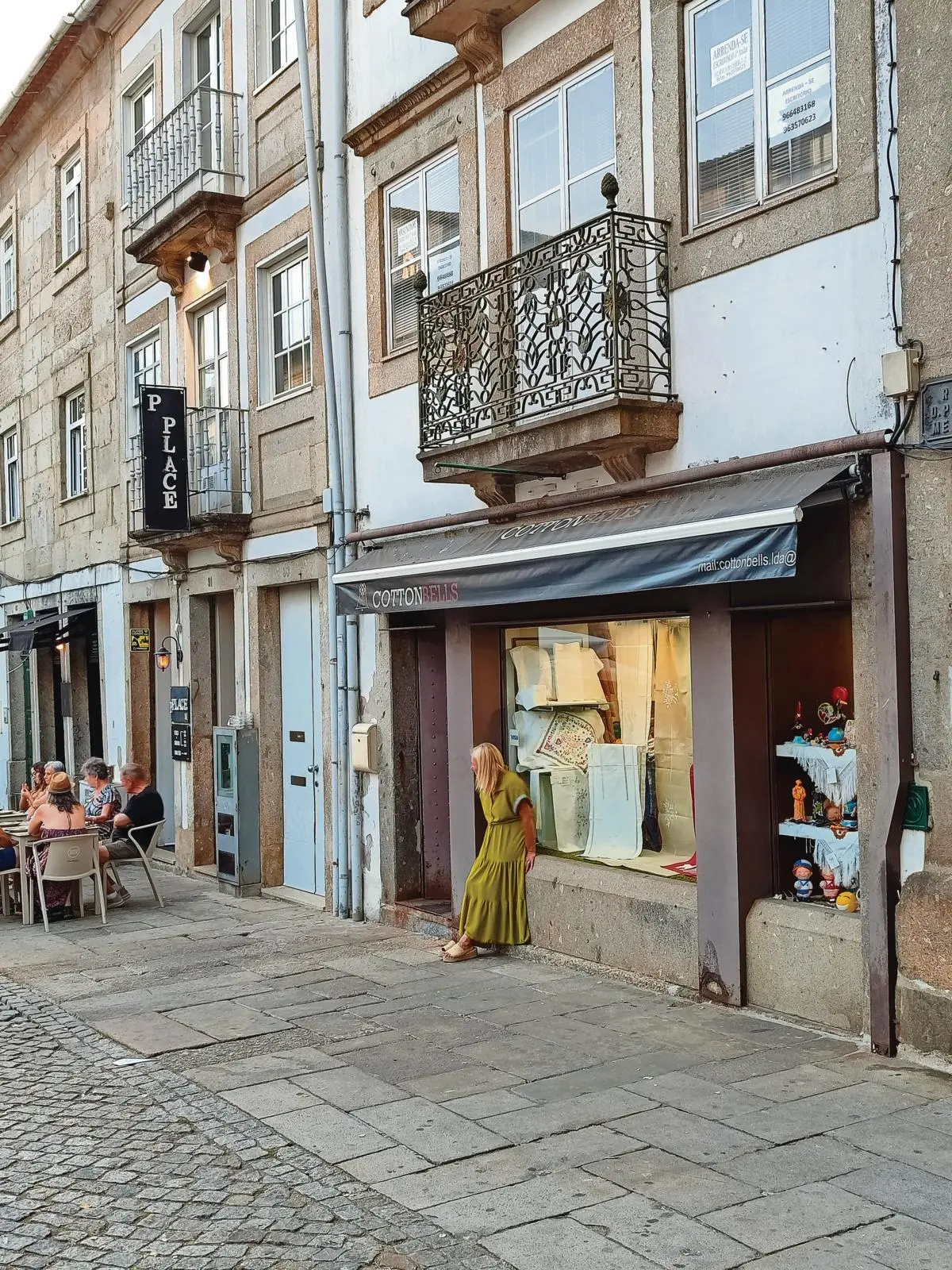 Escritório na Rua do Cabido fechou após Hugo Xavier desaparecer e deixar de pagar rendas