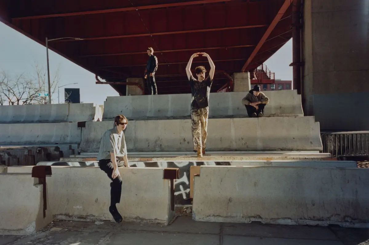 Banda nova-iorquina reforça créditos no seu segundo disco de originais