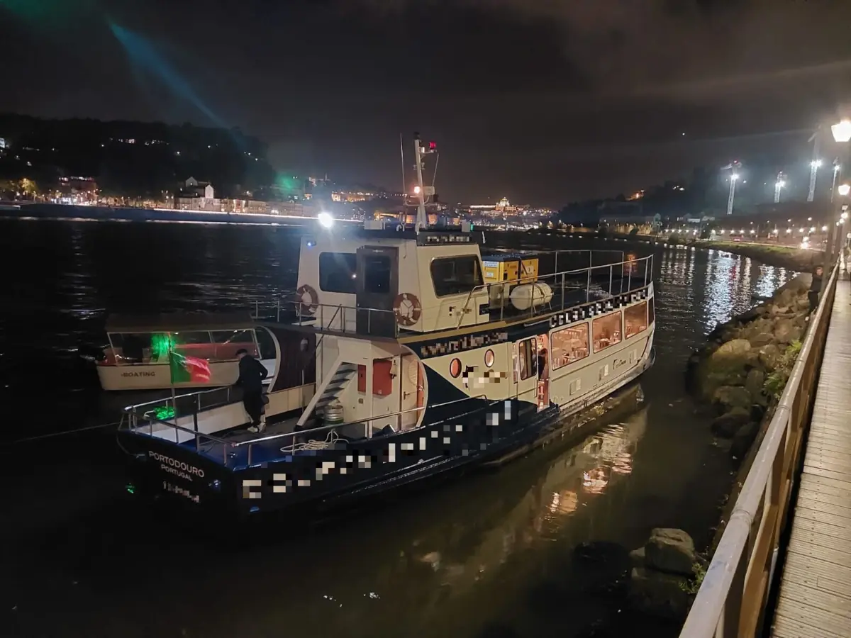 Passageiros e tripulantes foram apoiados pela Estação Salva-vidas do Douro