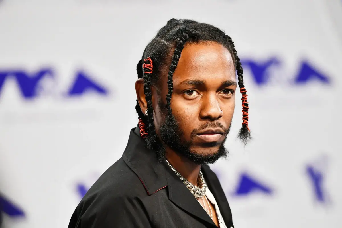 "Rapper" norte-americano Kendrick Lamar lidera as nomeações da 68.ª edição dos Grammy