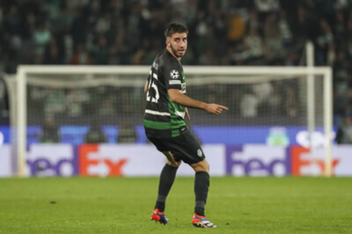 Inácio sofreu falta violenta frente ao Arouca