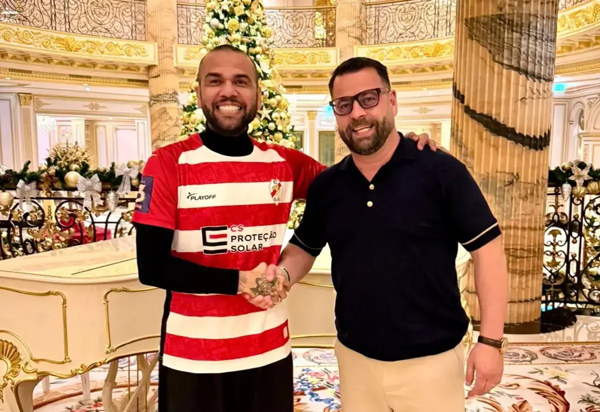 Dani Alves faz parte da SAD