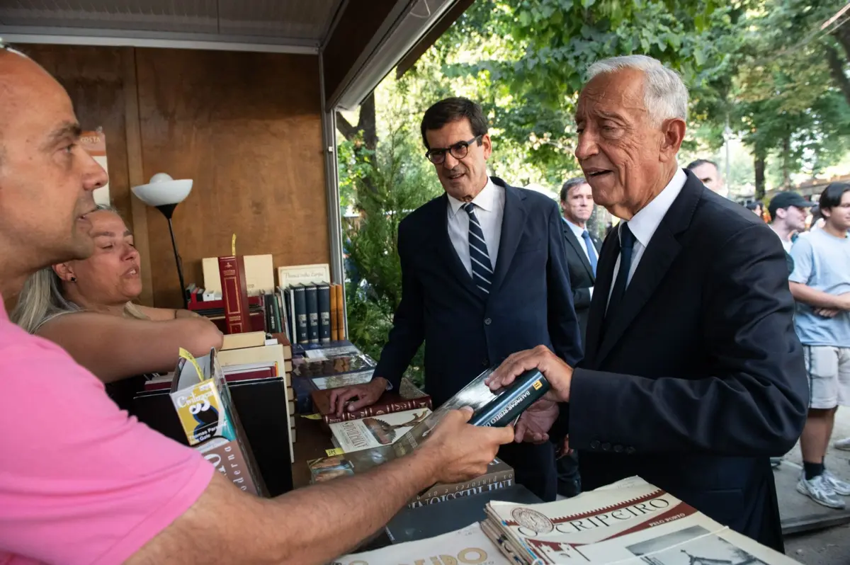Marcelo Rebelo de Sousa e Rui Moreira percorreram os 170 stands da Feira, que está aberta até 7 de setembro