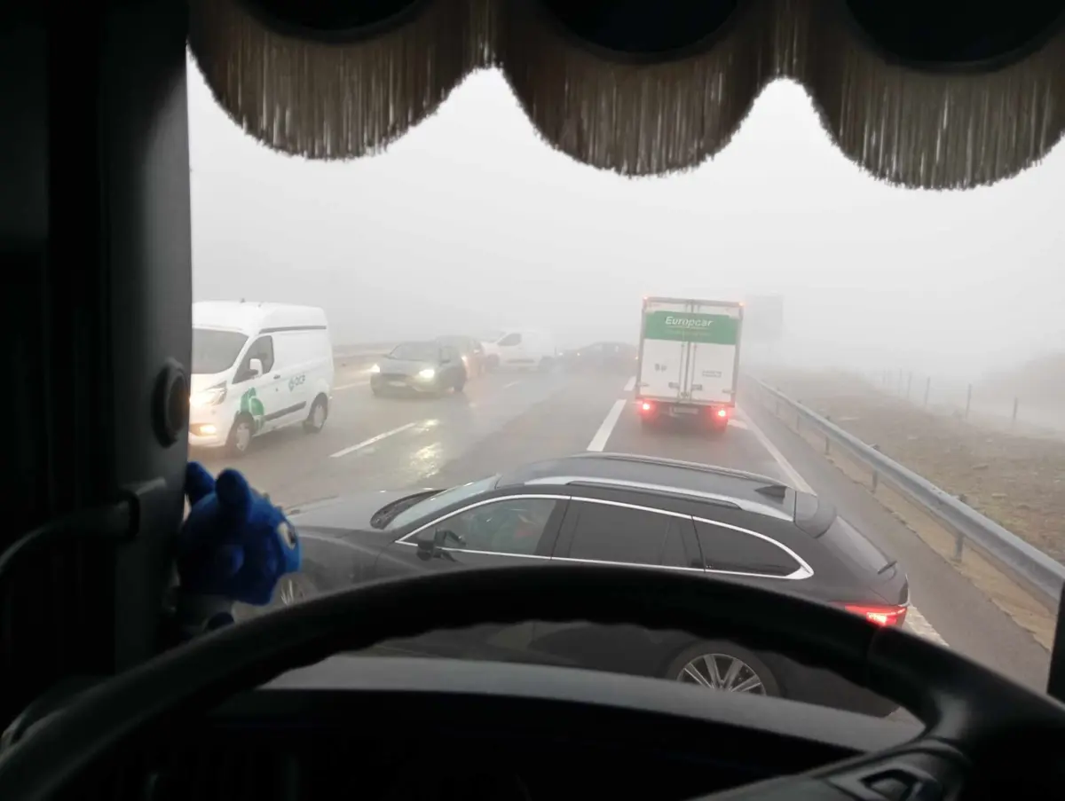 Do acidente resultaram nove feridos ligeiros