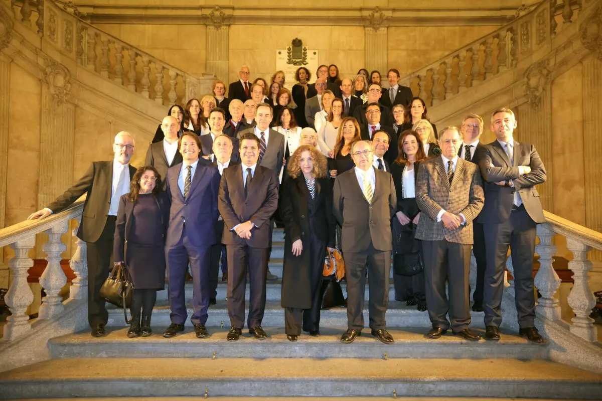 Dirigentes da ACP e representantes das instituições beneficiadas