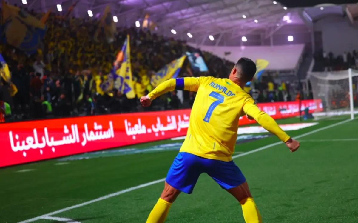 Cristiano Ronaldo voltou a fazer o gosto ao pé em nova vitória do Al Nassr