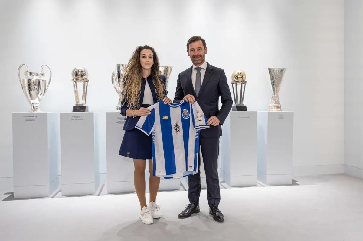 Rute Cardoso e André Villas-Boas na renovação de contrato