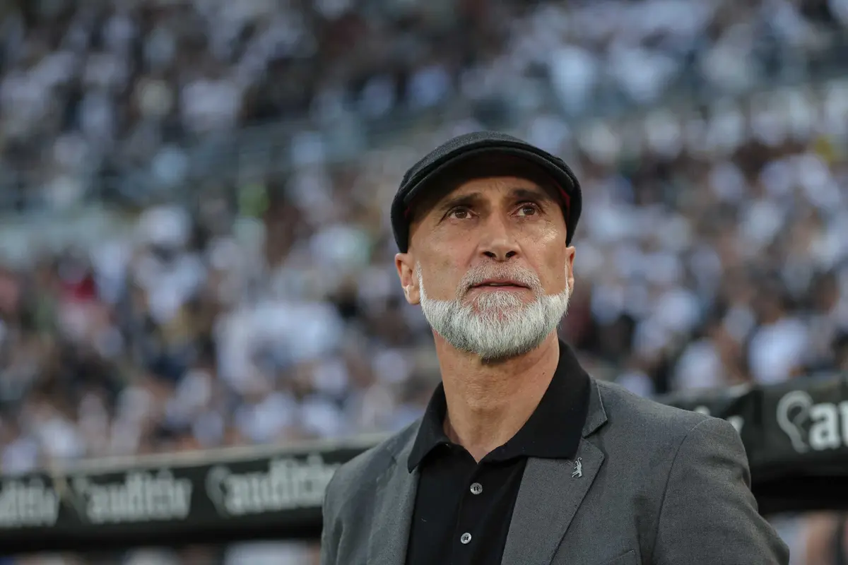 Álvaro Pacheco vai treinar no Brasil