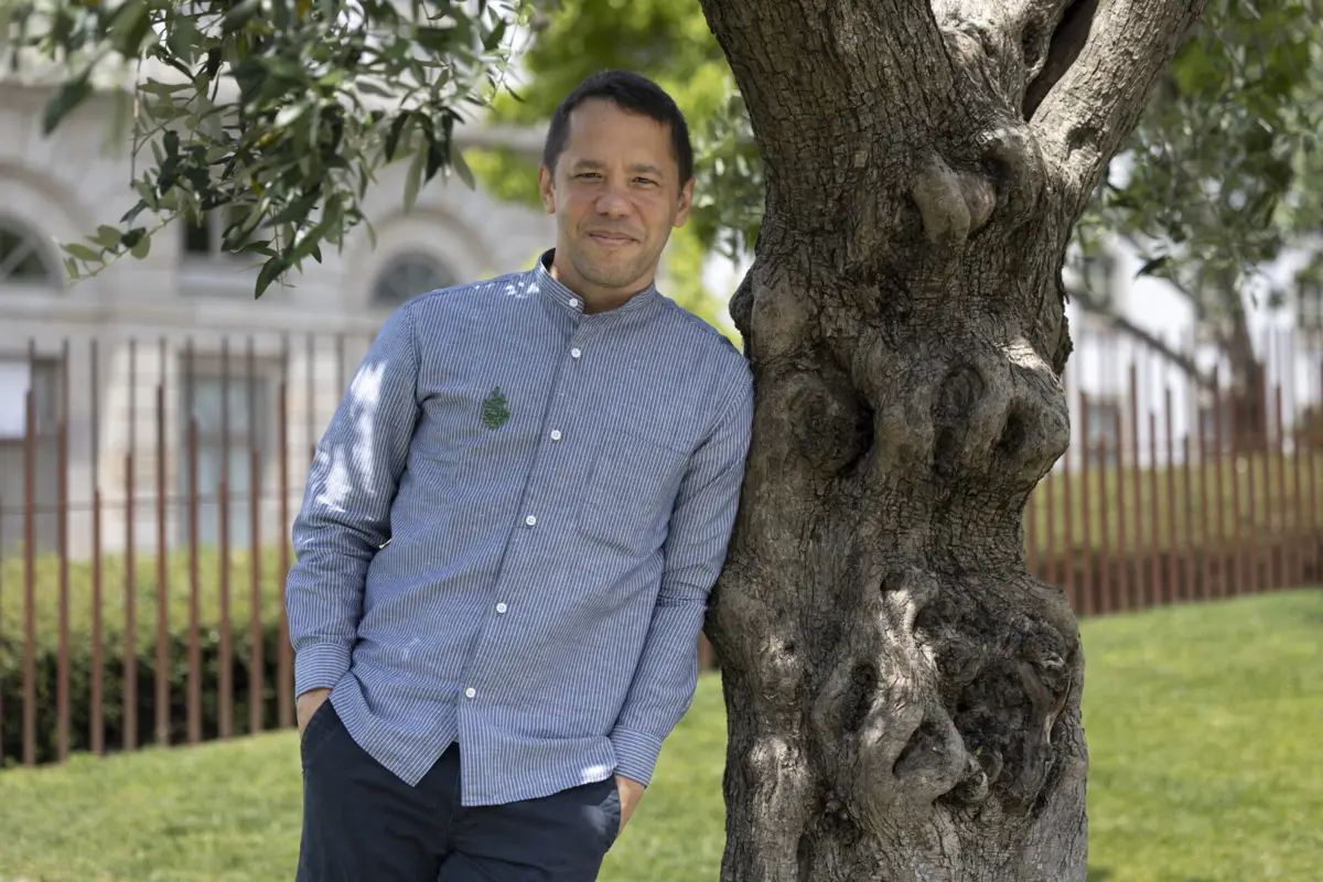 Itamar Vieira Júnior é um dos dois autores brasileiros indicados para o prémio