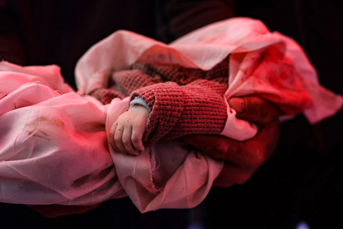 Podem morrer 14 mil bebés em Gaza com o atraso na chegada de ajuda humanitária