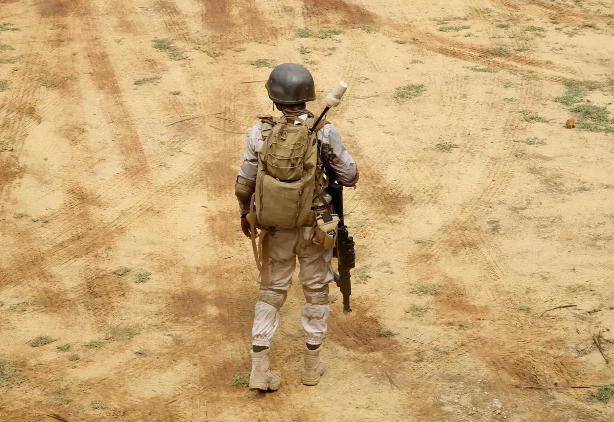 Decorrem buscas para encontrar as raparigas raptadas