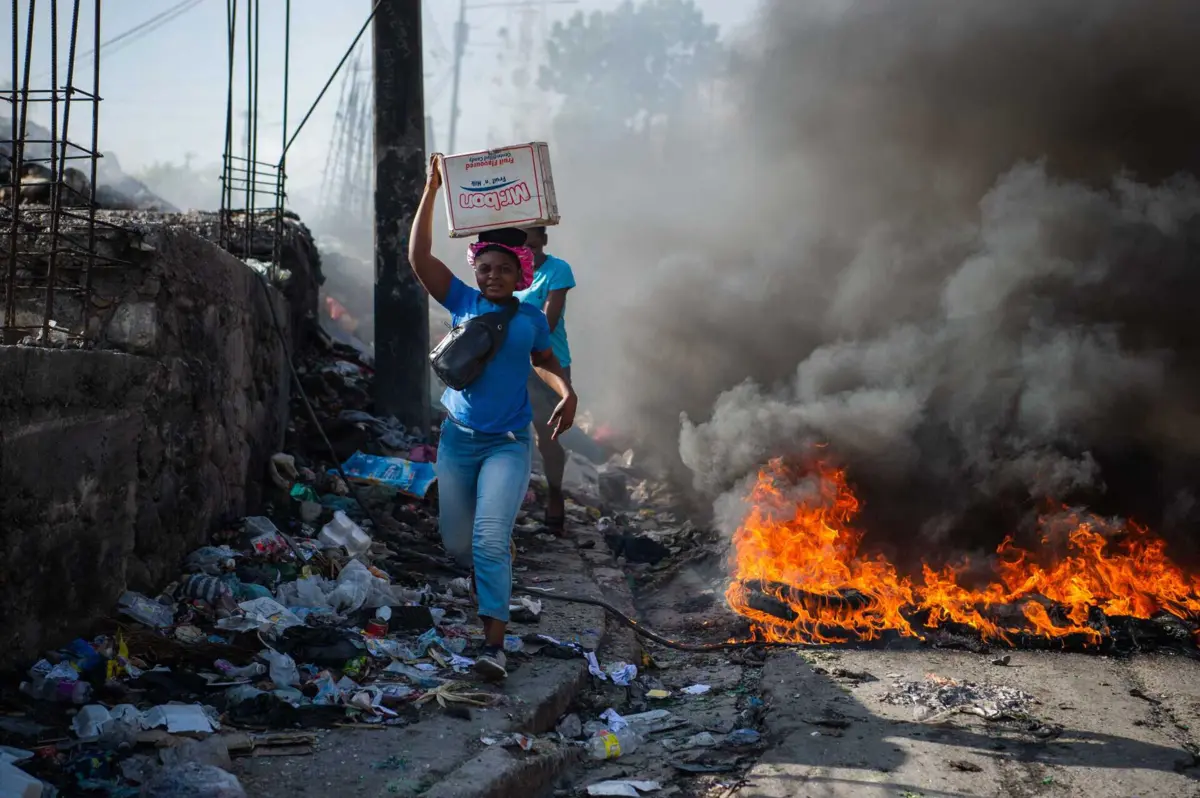 Violência descontrolada entre gangues no Haiti