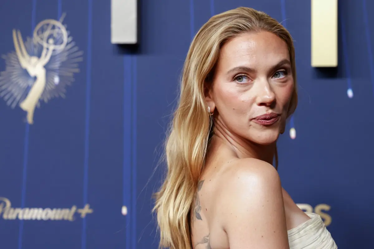 Scarlett Johansson realiza "Eleanor the great"