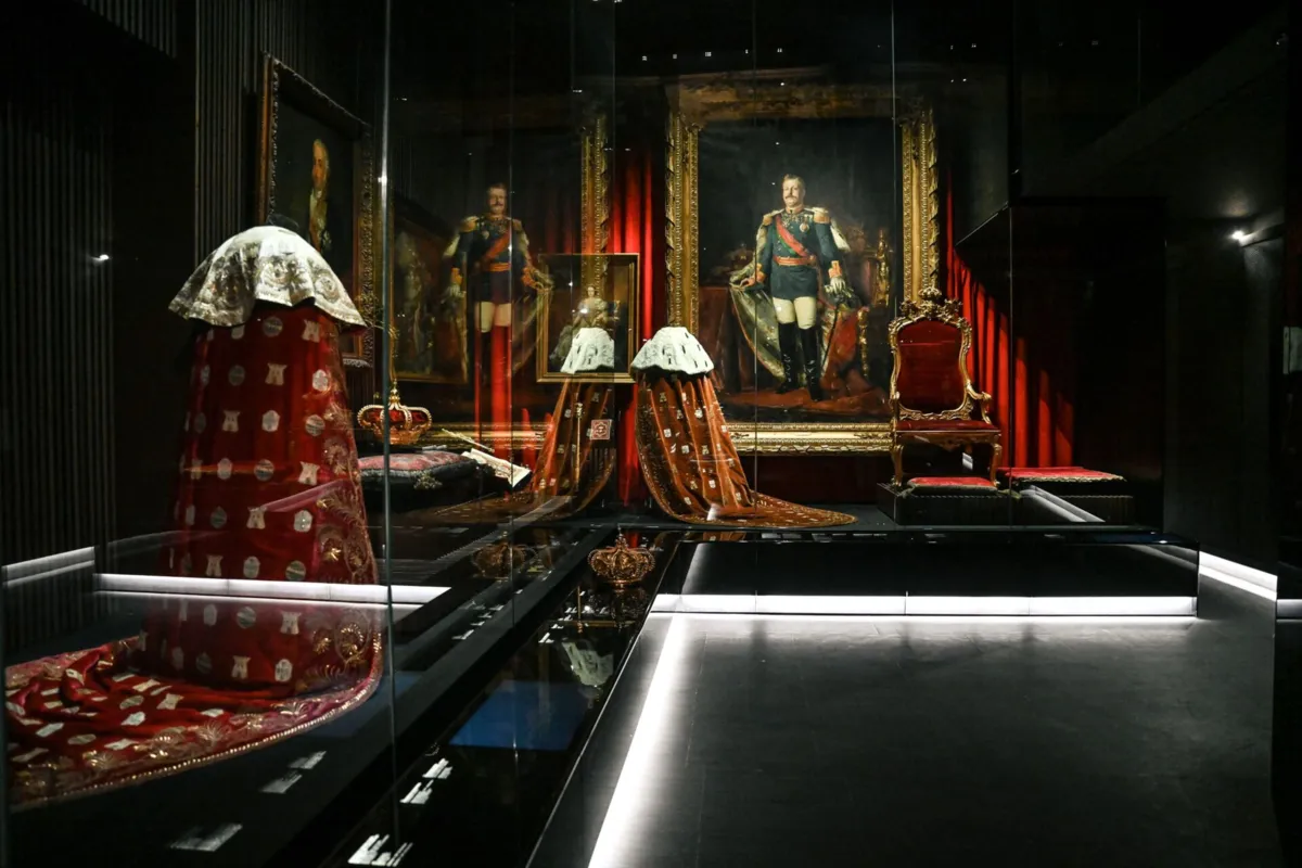 Atualmente, as joias da coroa portuguesa estão guardadas no Museu de Tesouro Real, no Palácio Nacional da Ajuda