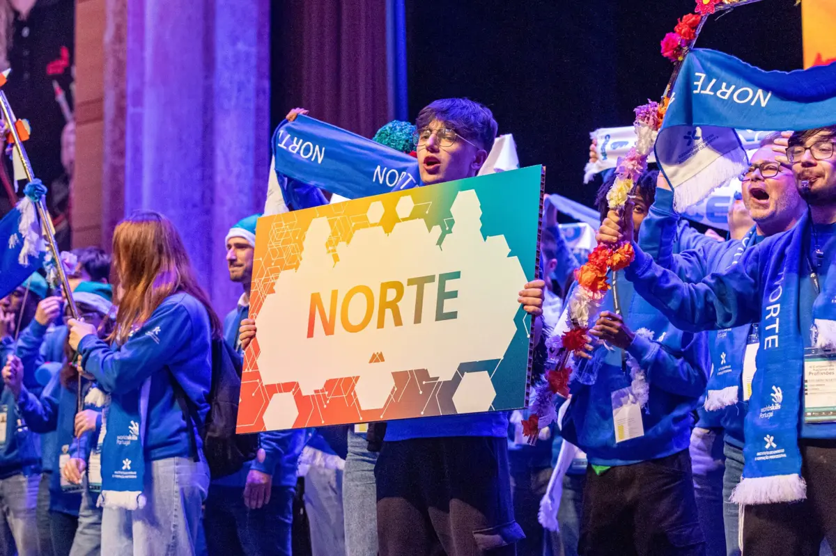 Jovens desafiados a enfrentar desafios de várias áreas de trabalho