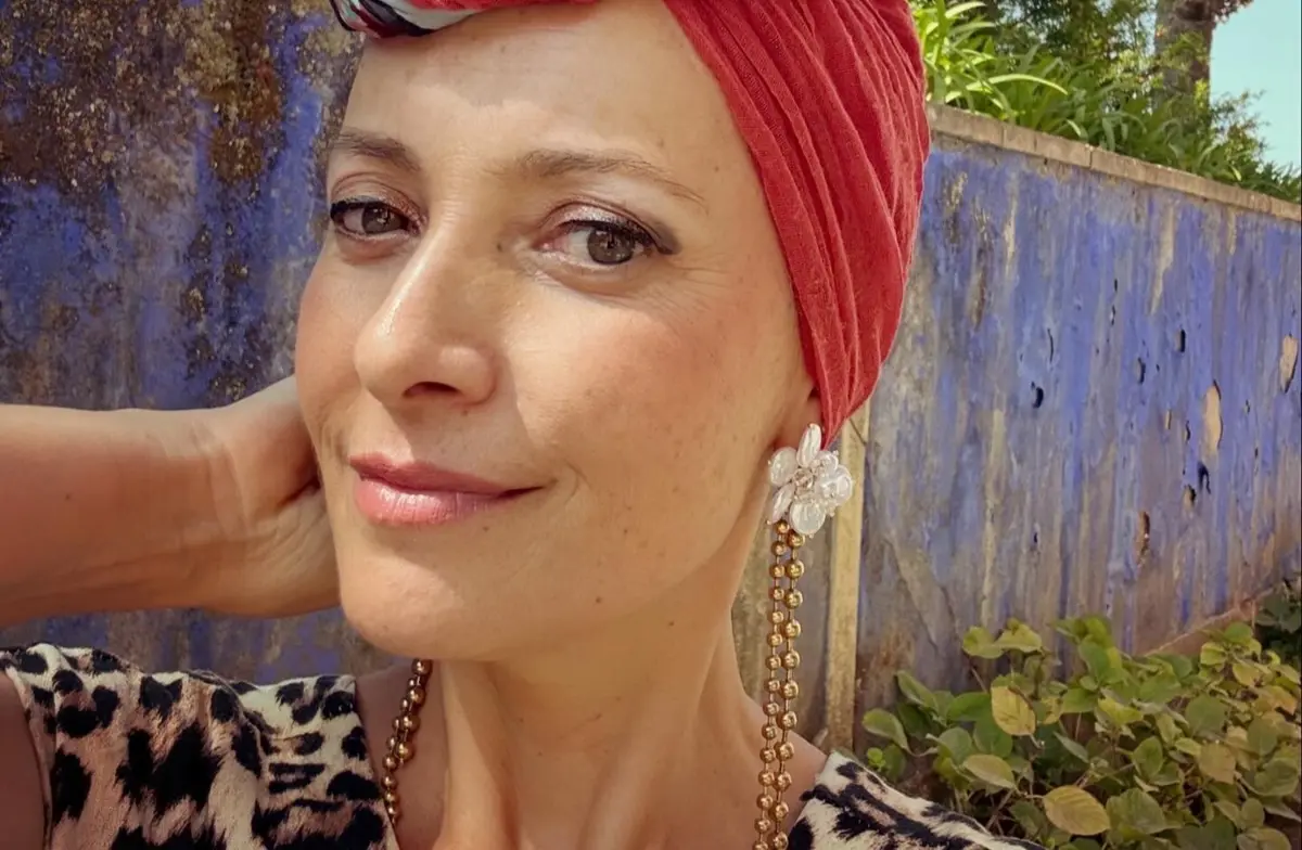 Imagem de contexto do artigo Morreu Cristina Pereirinha, a mulher que transformou o cancro num sorriso e numa revista de empoderamento