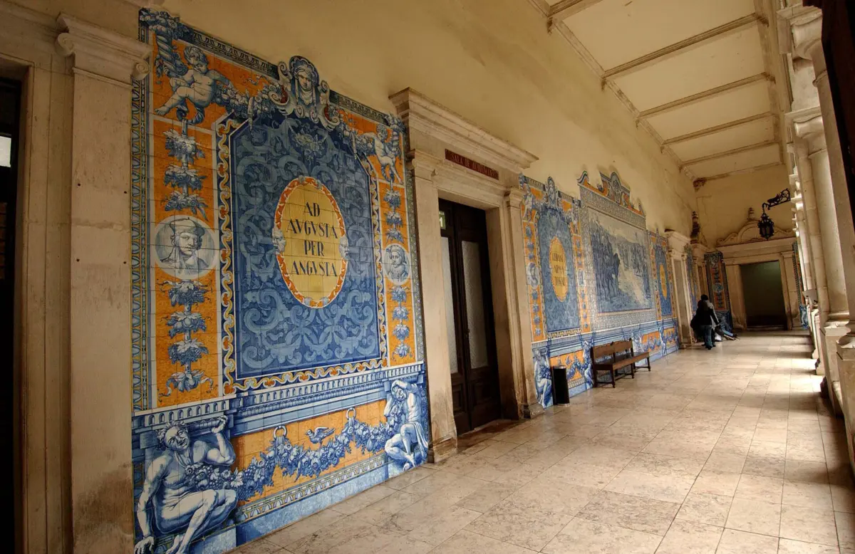 Arguido foi presente ao juiz do Tribunal de Coimbra