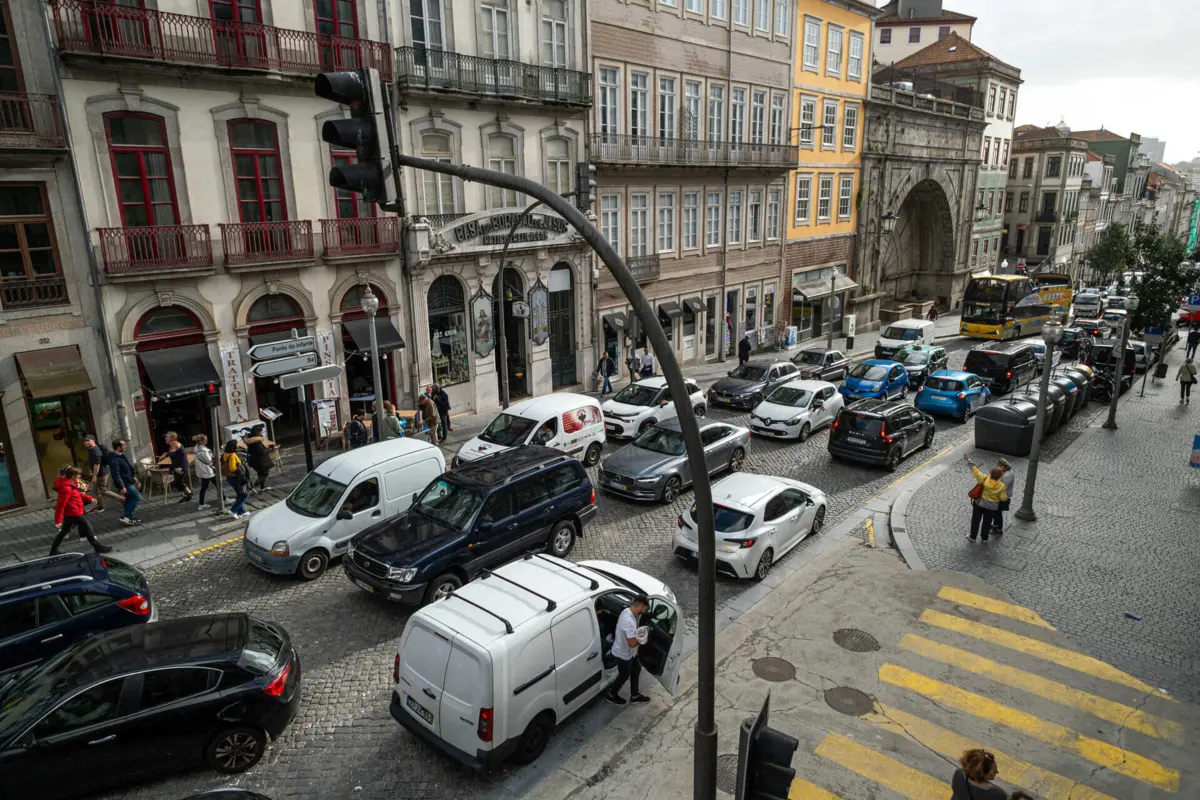 Assaltante foi detido na Rua Mouzinho da Silveira