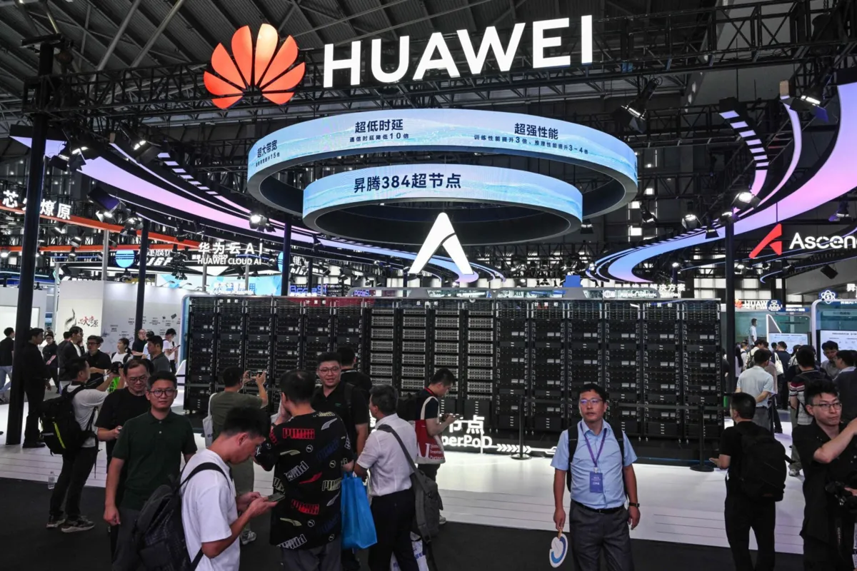 Imagem de contexto do artigo Huawei vai lançar novo chip de inteligência artificial em 2026