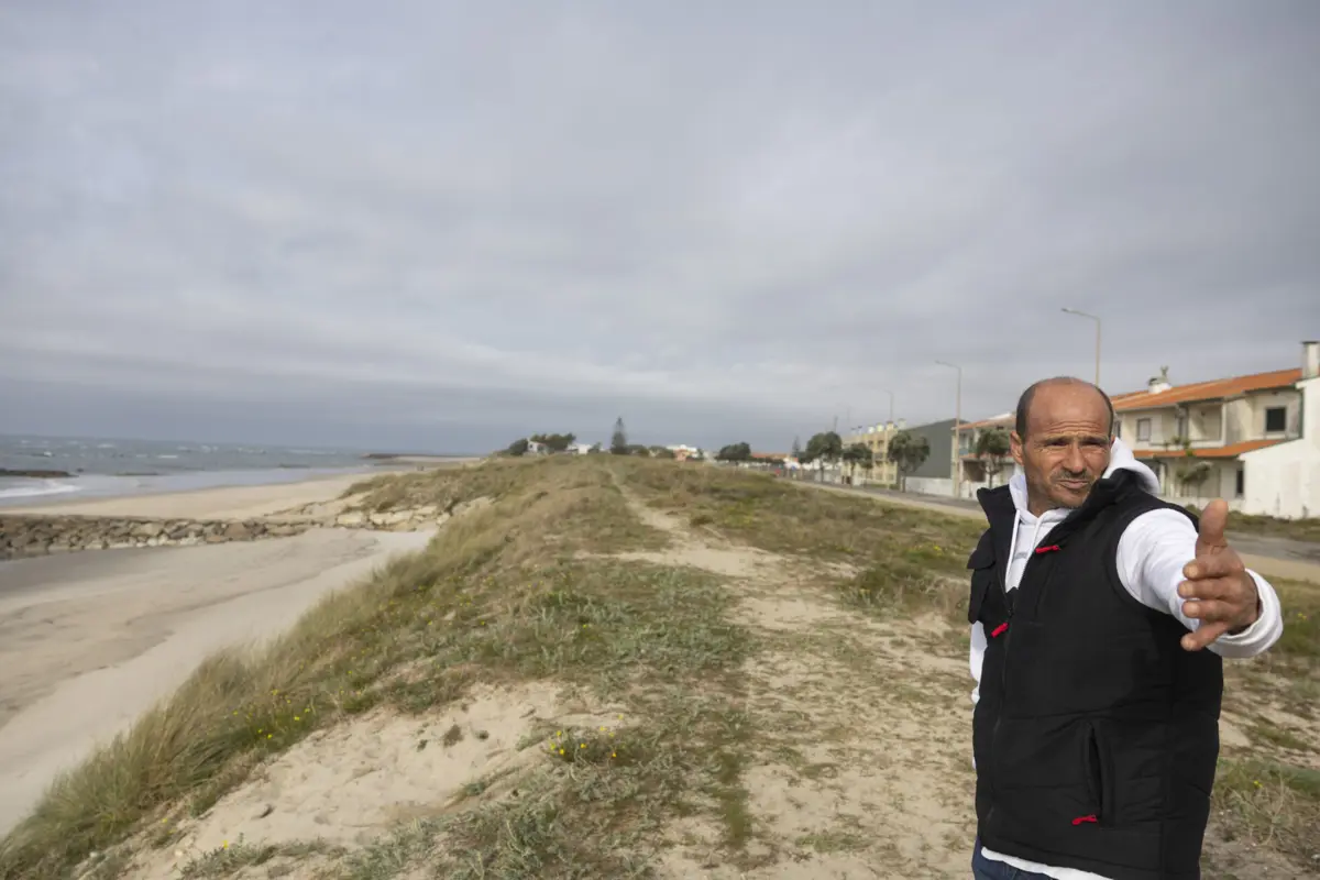 Plano identifica 1020 edifícios em áreas de risco costeiro