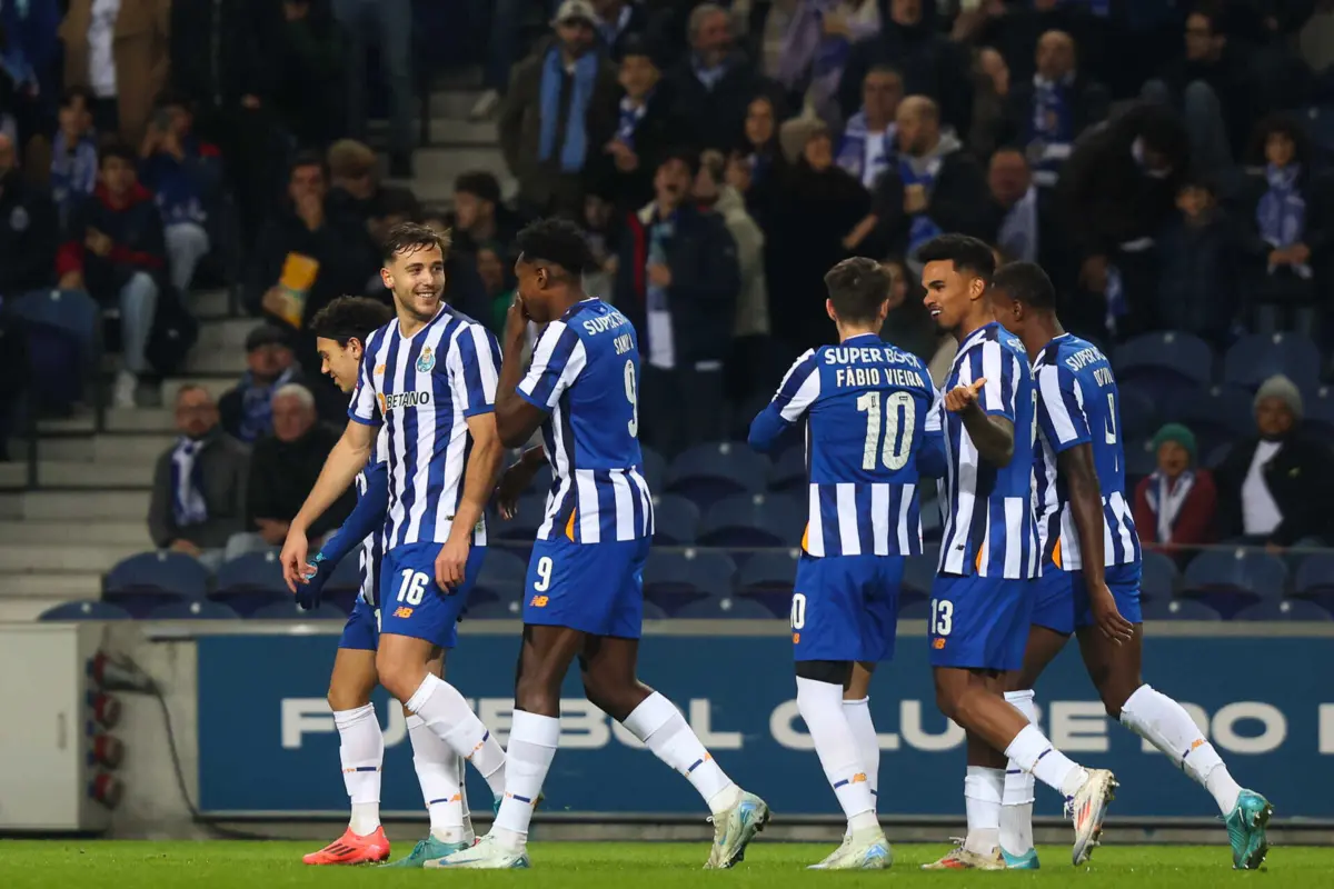 F. C. Porto venceu por 2-0