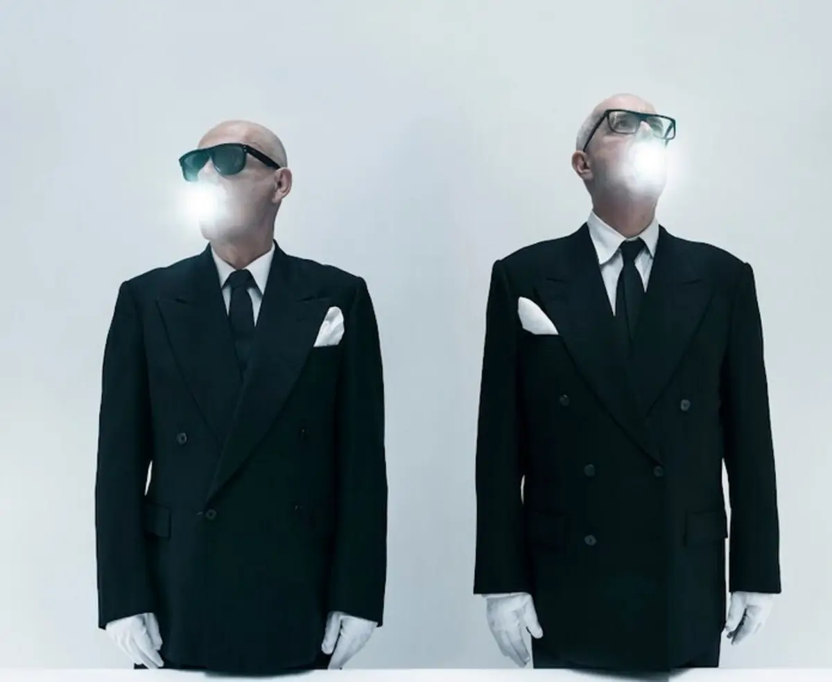 Pet Shop Boys tocam no dia da abertura