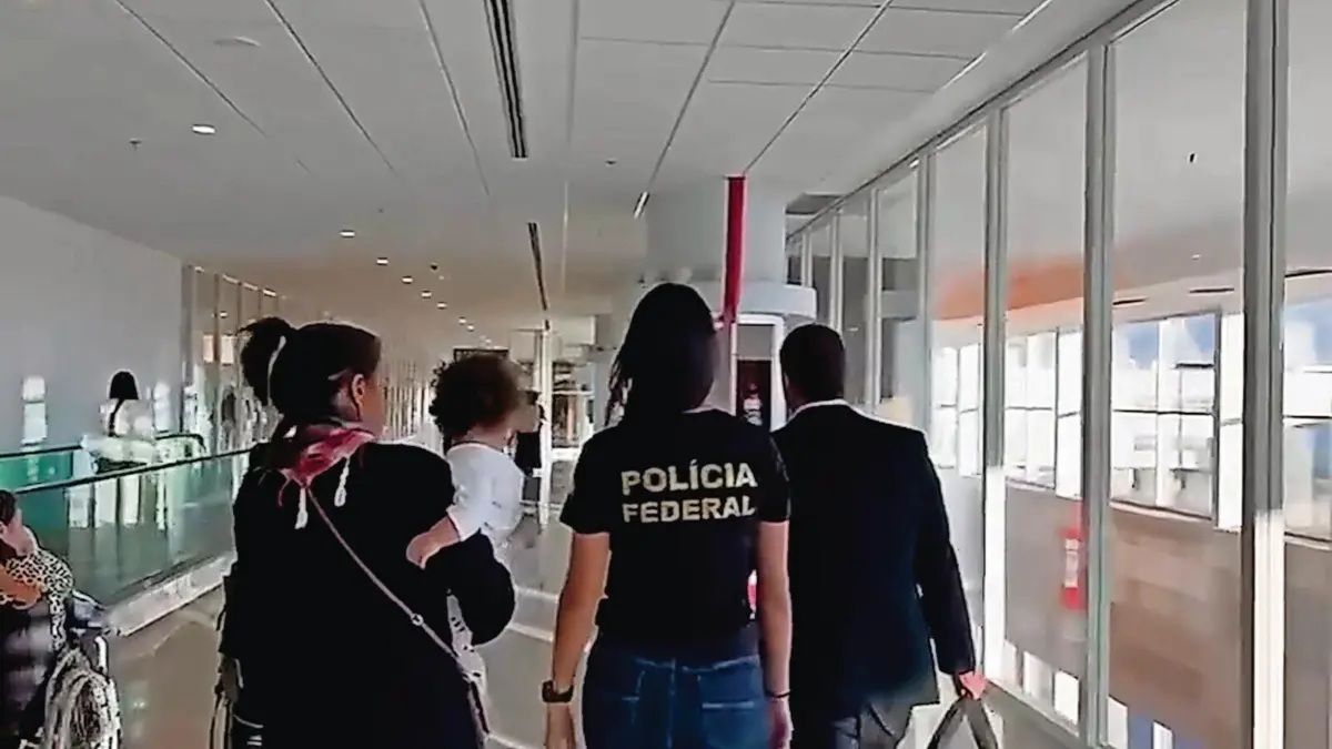 Polícia Federal mandou uma equipa a Portugal para resgatar a primeira bebé comprada pelo casal