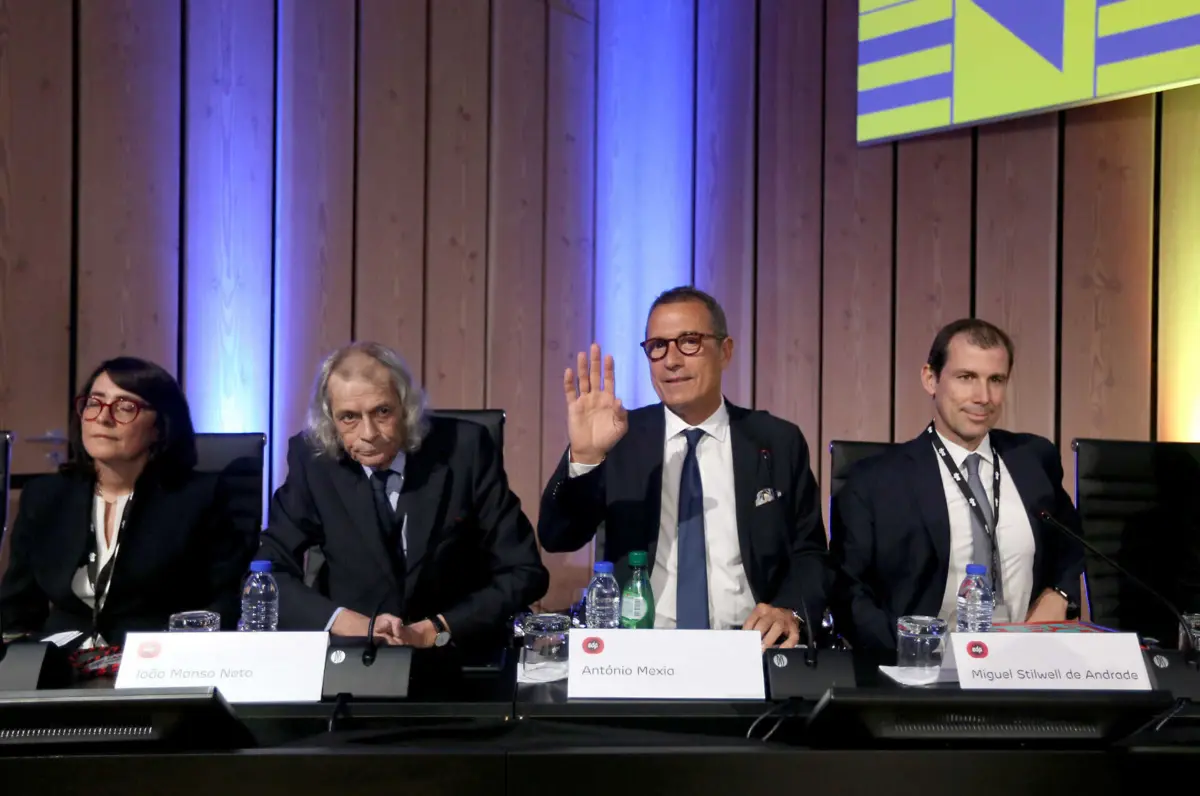 João Manso Neto e António Mexia (ao centro)