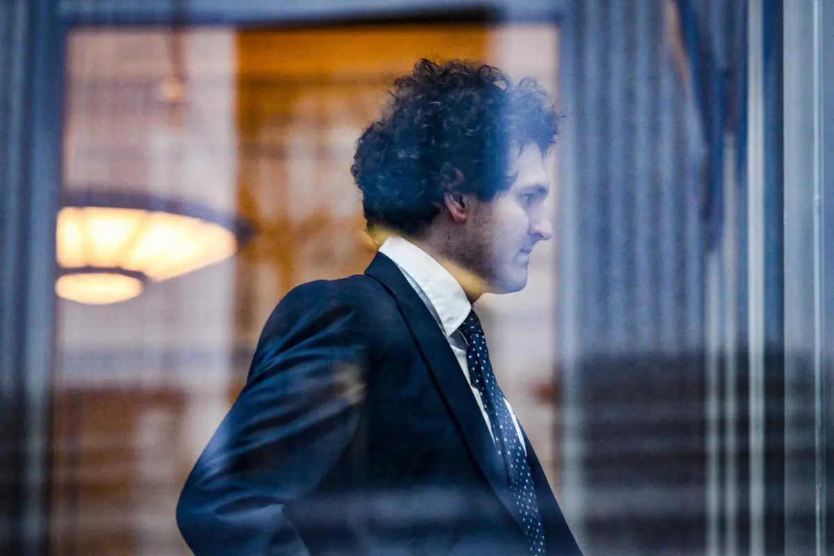 Fundador da FTX Sam Bankman-Fried considerado culpado de todas as acusações