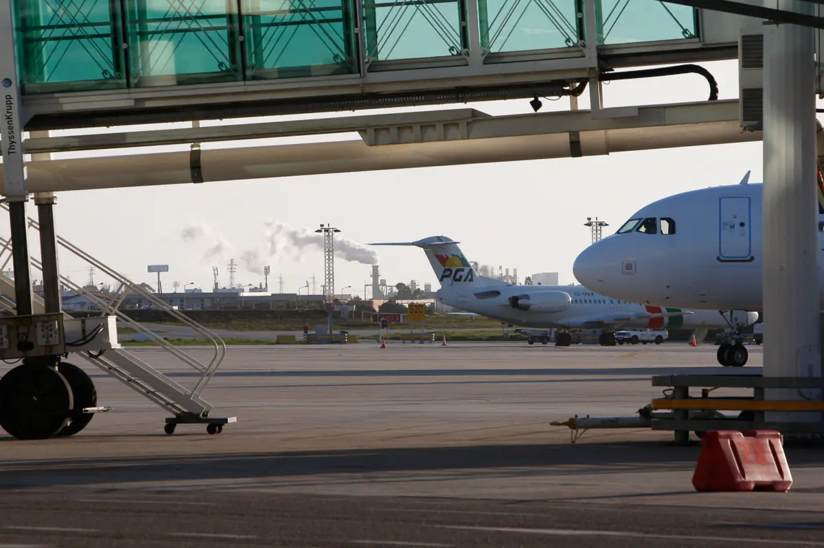 Polícia deteve jovem que pretendia embarcar com uma soqueira