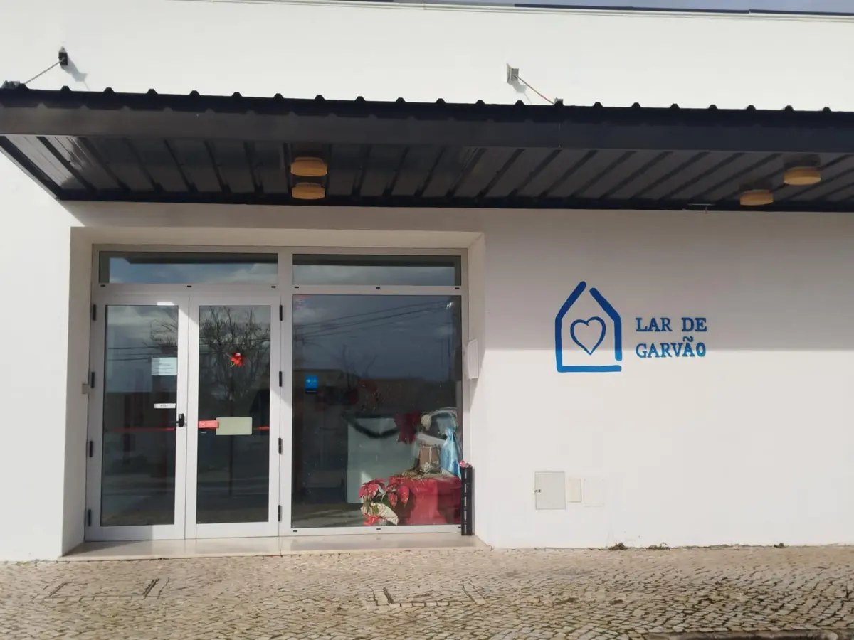 Lar estaria a funcionar sem licença da Segurança Social, após ter sido encerrado em 2023