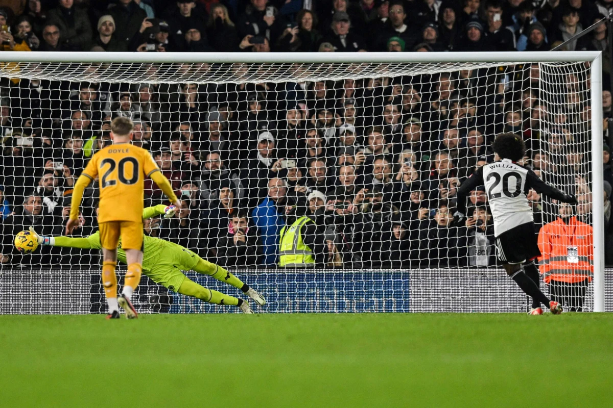 Willian bateu José Sá por duas vezes