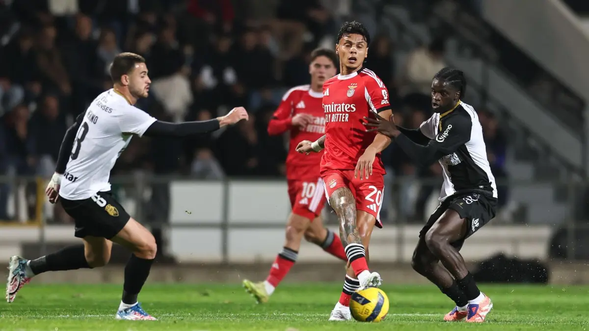 Richard Ríos abriu o marcador frente ao Farense