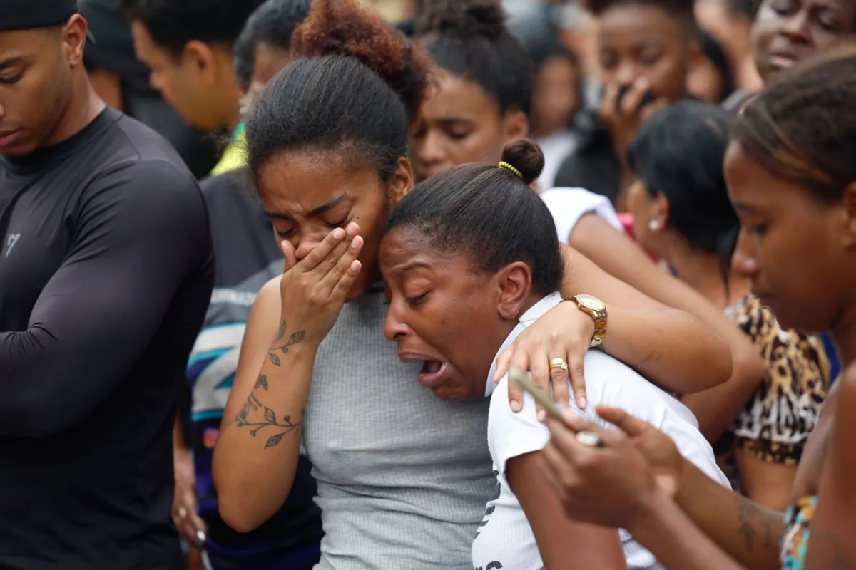 Durante a operação morreram 121 pessoas, segundo a polícia