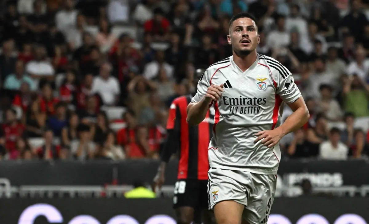 Franjo Ivanovic marcou em Nice e repete a titularidade