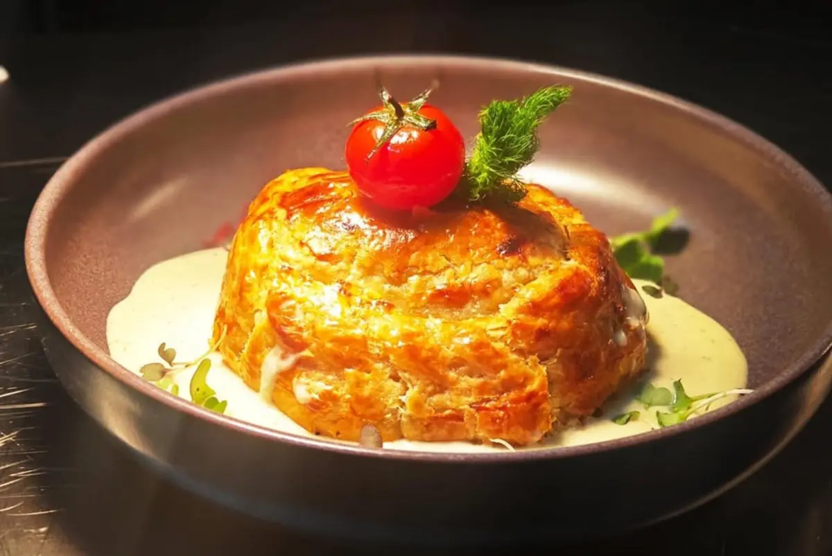 O restaurante situa-se na Rua 4 de Infantaria.