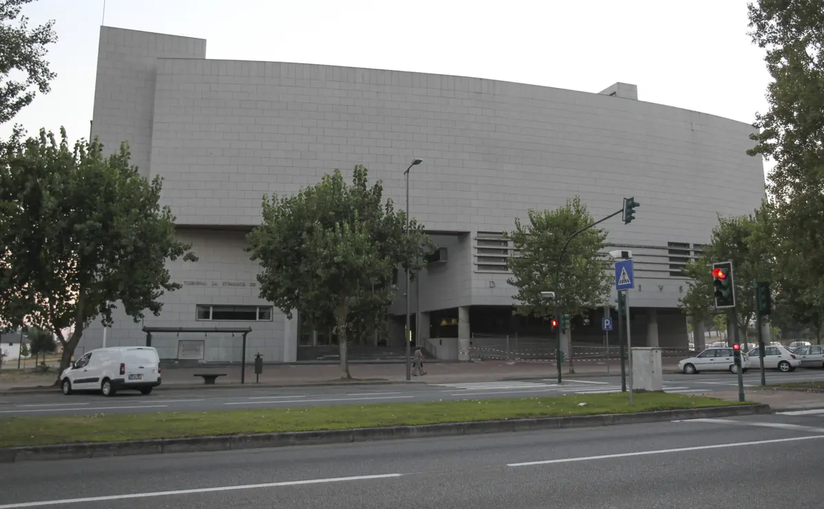 Julgamento está a decorrer no Tribunal de Viseu