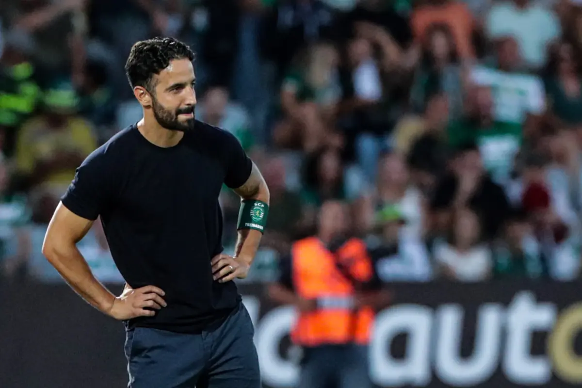 Ruben Amorim está satisfeito com a atuação de Hugo Viana no mercado de transferências