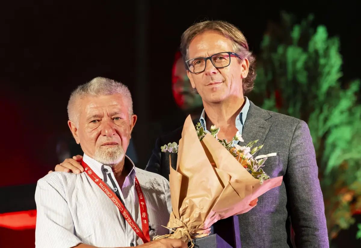 O artesão Carlos Moreira recebeu o Prémio Carreira