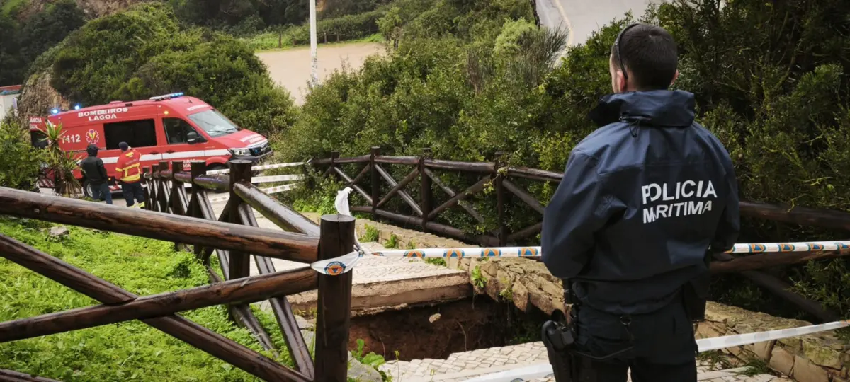 Chão colapsou e fez um ferido ligeiro