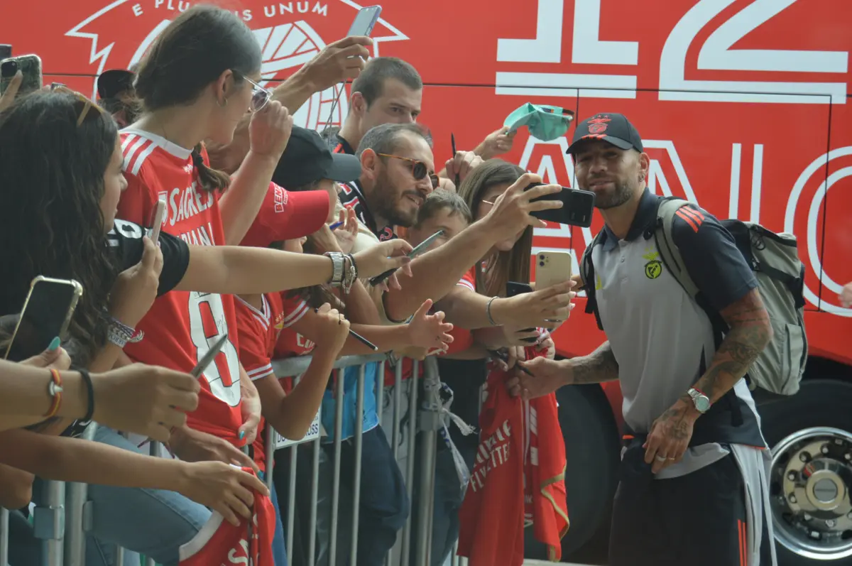 Benfica regressou a Portugal por Beja